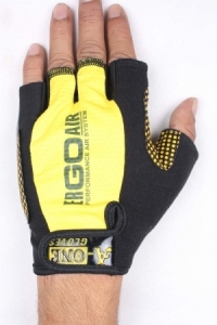 CYCLING GLOVES