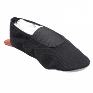 GYMNASTIC SHOES
